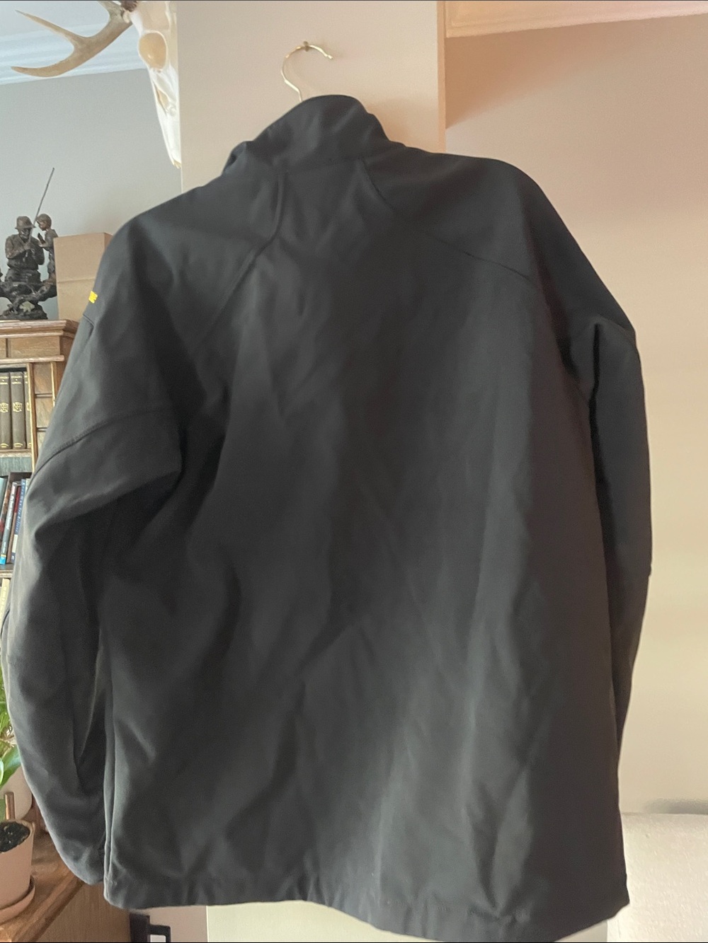Marmot Black Lightweight Softshell Jacket with Logo - Picture 6 of 7